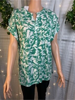 Dear Scarlett Green & White Abstract Print Short-Sleeve Blouse
